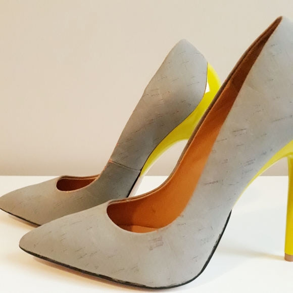 Jocelyn Pumps - Picture 7 of 11